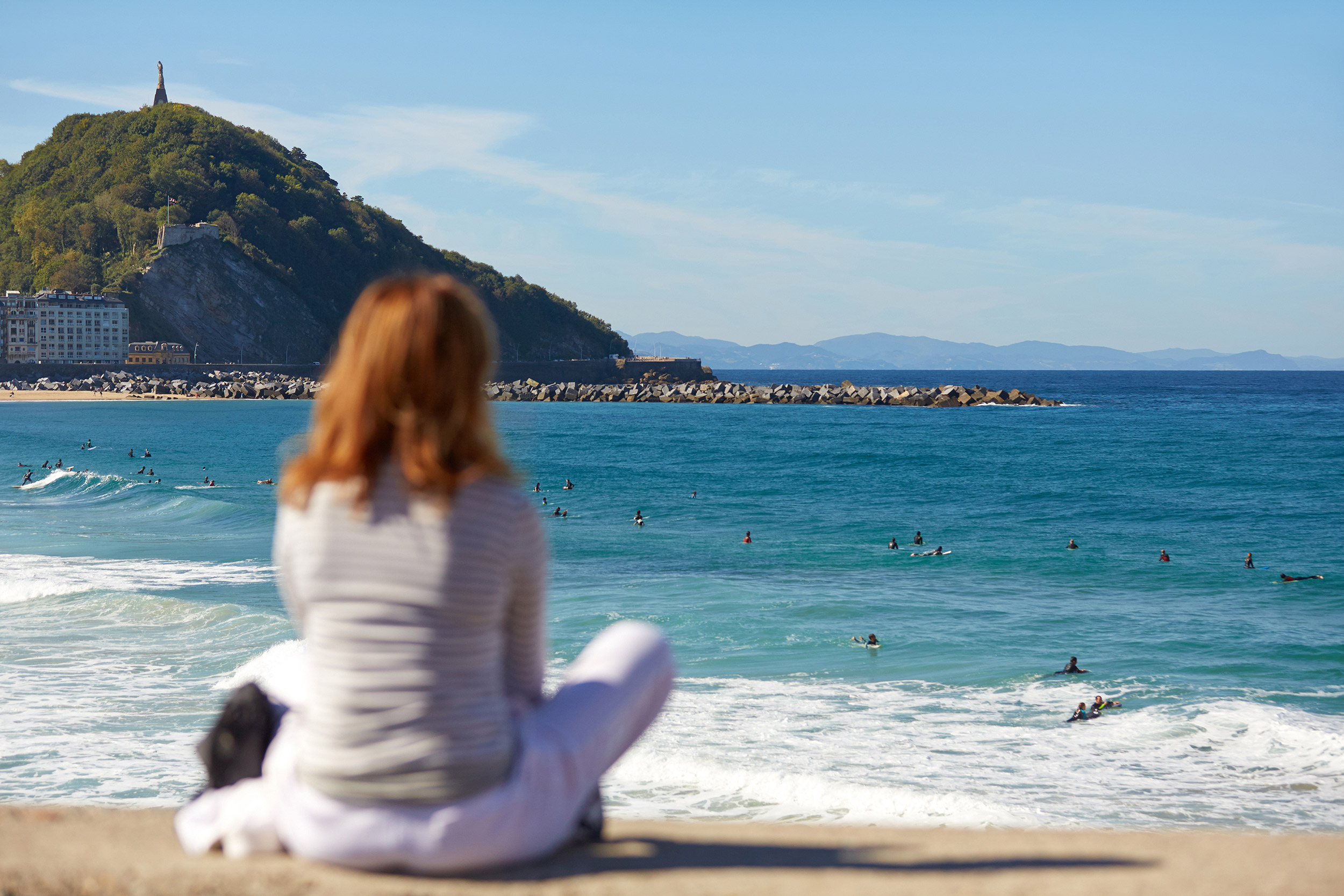 Vistas a la playa de La Zurriola, en el barrio de Gros, San Sebastián.