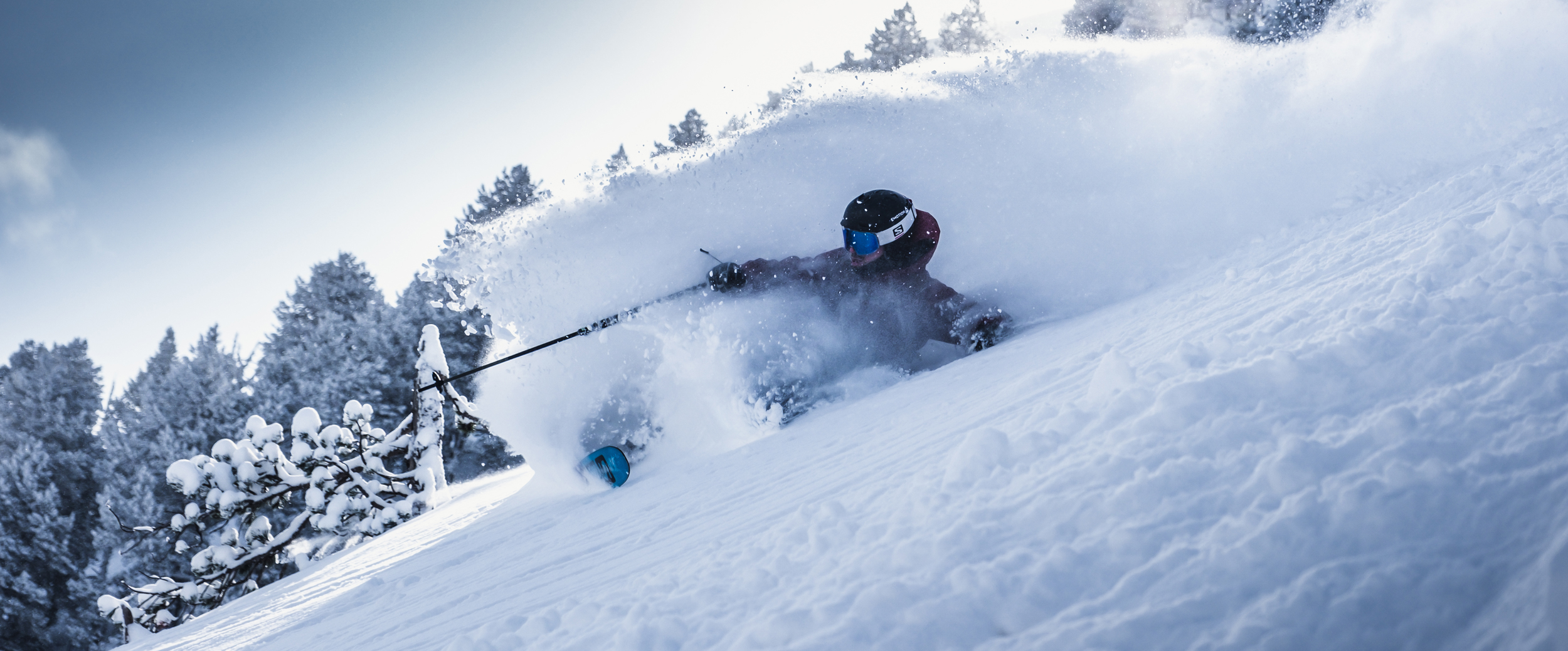 Esquiador en una de las 10 mejores pistas de Baqueira Beret.