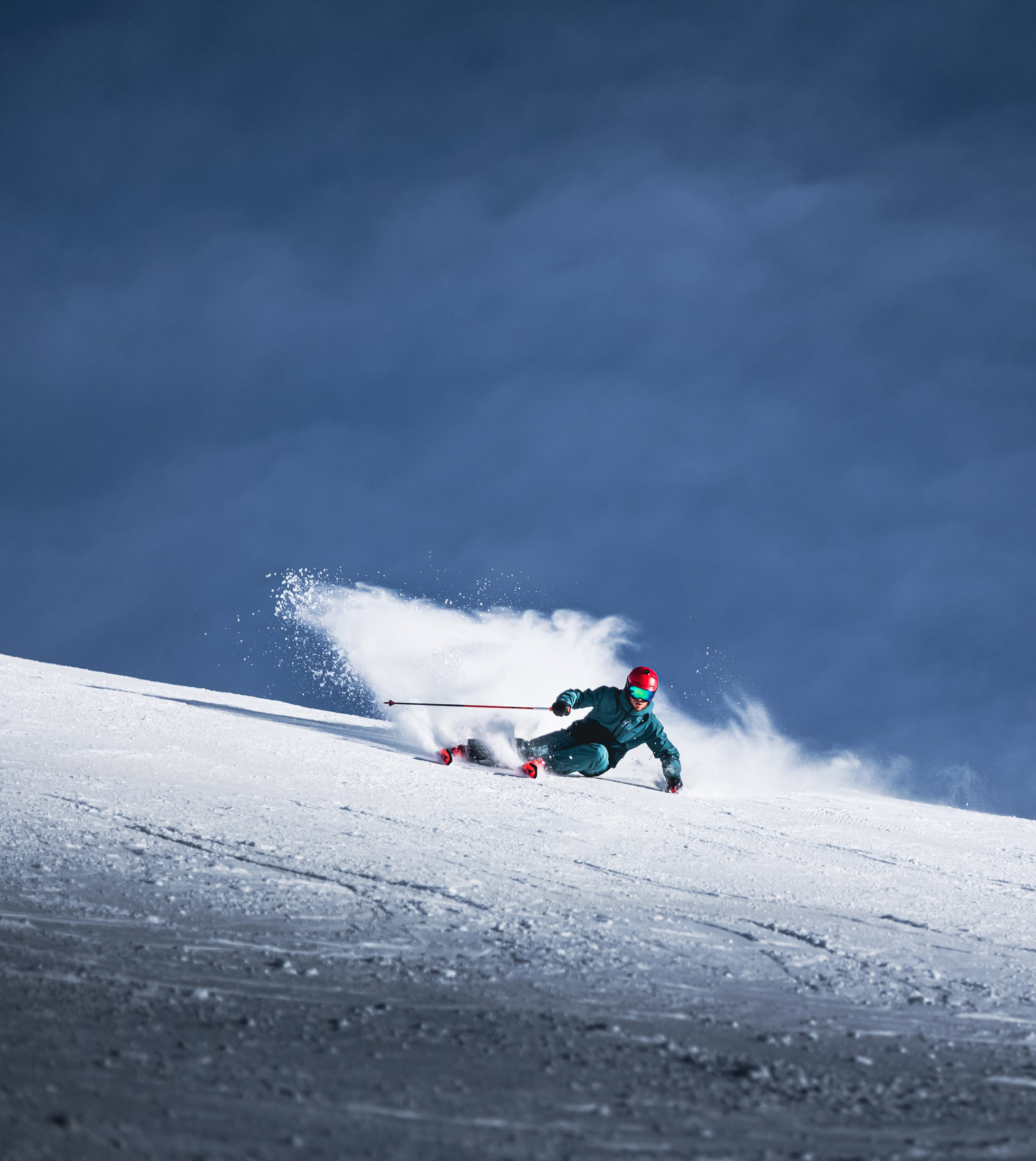 Esquiador en una de las 10 mejores pistas de Baqueira Beret.